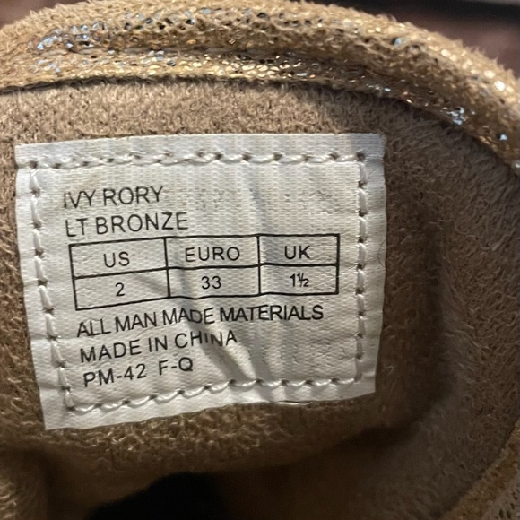 Michael Kors Shoes (kids) - Picture 11 of 11